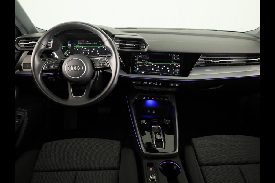 Audi A3 allstreet 35 TFSI Advanced edition 150PK S-tronic | Ambient + | Elektrische verstelbare stoel | Elektrische achterklep | Parkeersensoren voor + achter |
