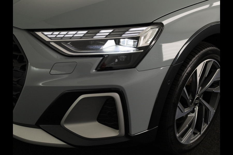 Audi A3 allstreet 35 TFSI Advanced edition 150PK S-tronic | Ambient + | Elektrische verstelbare stoel | Elektrische achterklep | Parkeersensoren voor + achter |