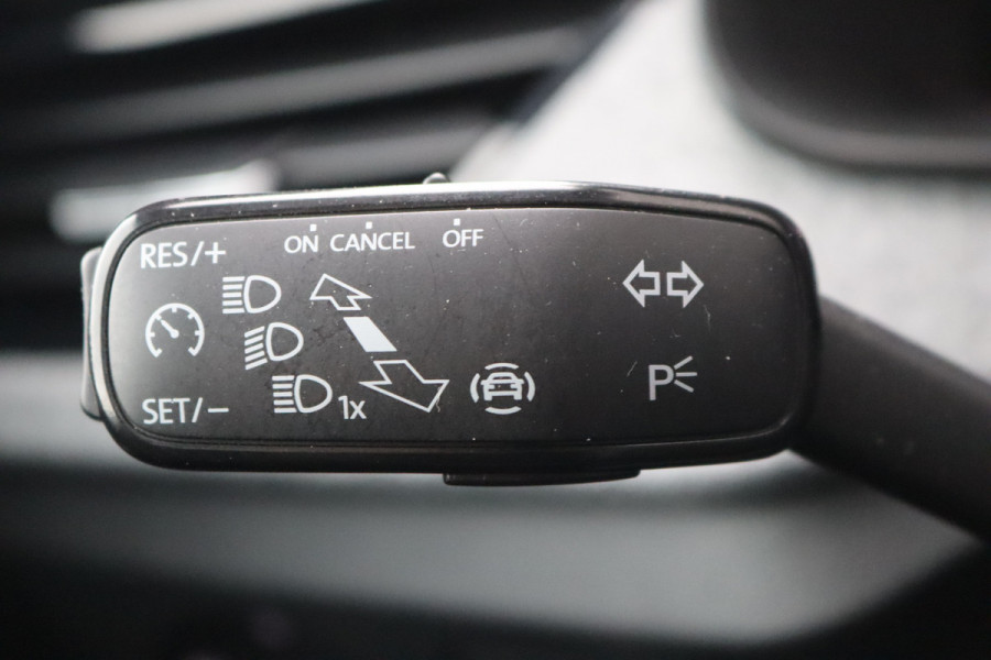 Škoda Kamiq 1.0 TSI 116PK Business Edition Facelift/Carplay-android/Camera/Keyfree/Parkeerhulp