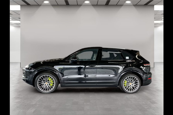 Porsche Cayenne 3.0 E-Hybrid Platinum Edition | PANORAMADAK | TREKHAAK | BOSE | LUCHTVERING |
