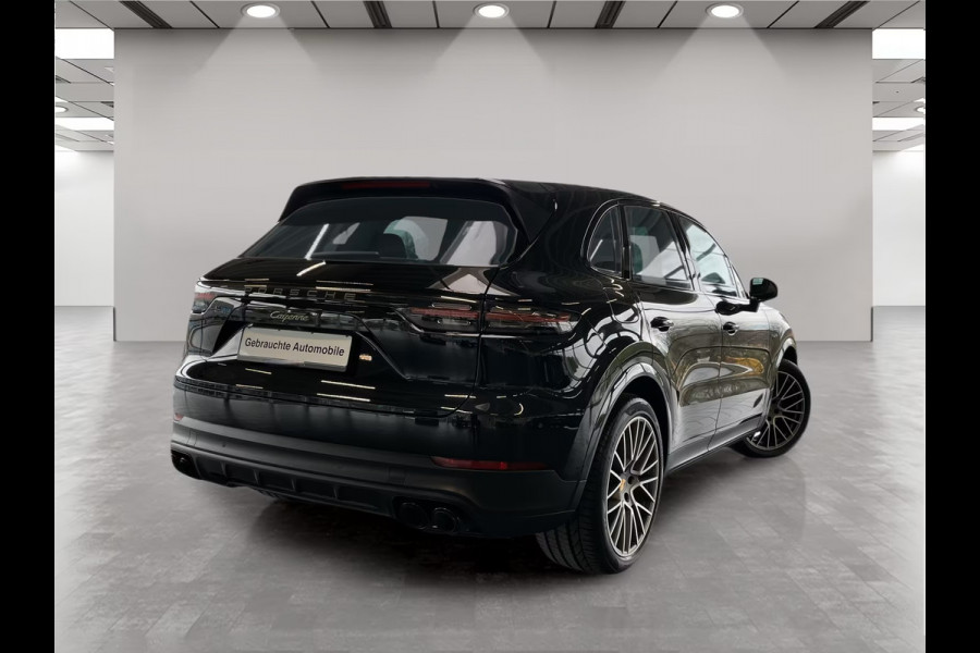 Porsche Cayenne 3.0 E-Hybrid Platinum Edition | PANORAMADAK | TREKHAAK | BOSE | LUCHTVERING |