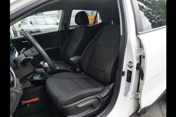 Kia Stonic 1.0 T-GDi MHEV DynamicPlusLine | Keyless | CLima | Carplay | Privacy glass |