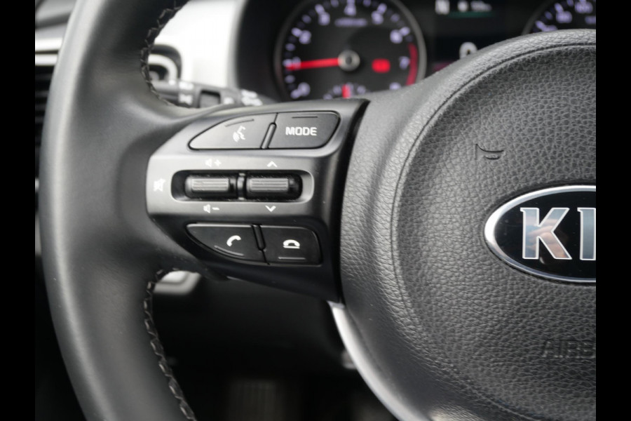 Kia Stonic 1.0 T-GDi MHEV DynamicPlusLine | Keyless | CLima | Carplay | Privacy glass |