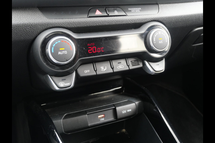 Kia Stonic 1.0 T-GDi MHEV DynamicPlusLine | Keyless | CLima | Carplay | Privacy glass |