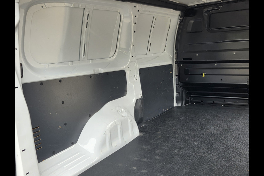 Peugeot e-Expert Long L3 75 kWh Panoramazichtsysteem Stoelverwarming Airco Achteruitrijcamera