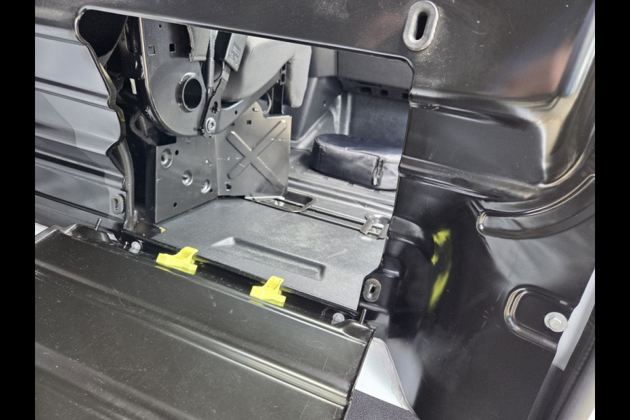 Opel e-Vivaro /Peugeot e-Expert Long L3 75 kWh Panoramazichtsysteem Stoelverwarming Airco Achteruitrijcamera