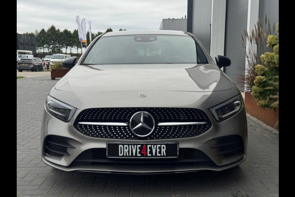 Mercedes-Benz A-Klasse 220 AMG Line | Pano | Ambilight | Memory