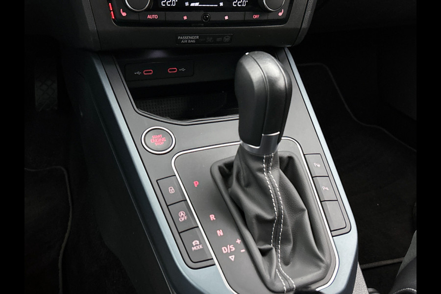 Seat Arona 1.0 TSI Xperience 111PK Automaat / Stoelverwarming / Airco-ecc. / 1/2 leder / Lmv.18" / Navigatie / Apk 01-2028