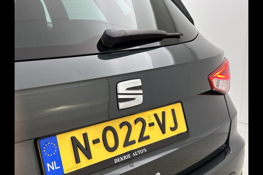 Seat Arona 1.0 TSI Xperience 111PK Automaat / Stoelverwarming / Airco-ecc. / 1/2 leder / Lmv.18" / Navigatie / Apk 01-2028