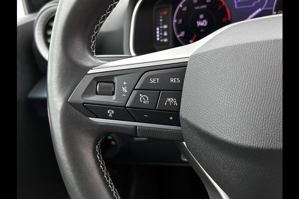 Seat Arona 1.0 TSI Xperience 111PK Automaat / Stoelverwarming / Airco-ecc. / 1/2 leder / Lmv.18" / Navigatie / Apk 01-2028