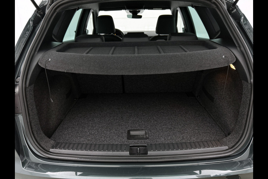 Seat Arona 1.0 TSI Xperience 111PK Automaat / Stoelverwarming / Airco-ecc. / 1/2 leder / Lmv.18" / Navigatie / Apk 01-2028