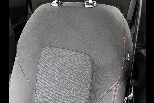 Ford Fiesta 1.0 126PK ST-Line / Airco-ecc. / Navigatie Pack / Privacy Glas / Quick Clear / Apple Carplay / Apk 03-2027
