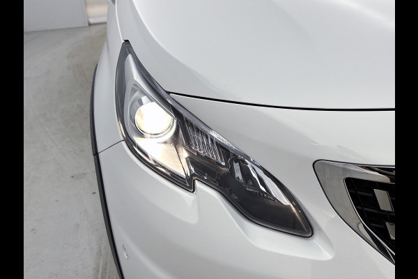 Peugeot 2008 1.5 BlueHDi Allure / Panoramadak / Trekhaak / Cruise-ctr. /  lmv 17"/ Roofrail / Privacy Glass / Apk nieuw