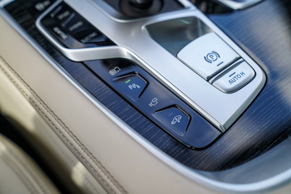 BMW 7 Serie 745e High Executive | 360 Camera | Head Up Display | Harman/Kardon | Stuurwielverwarming | Stoelverkoeling