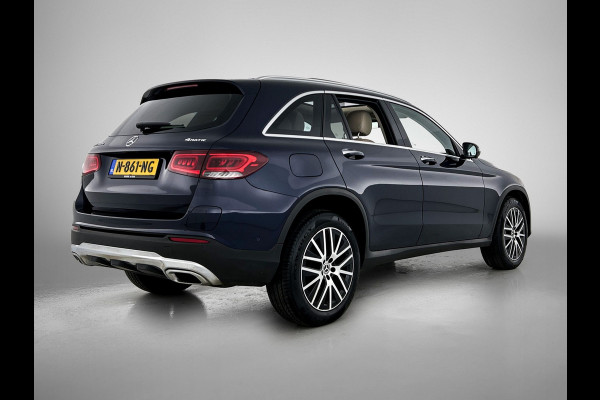 Mercedes-Benz GLC 300e 4MATIC Business Solution Luxury / Trekhaak / 360camera / Navi / Panorama dak / Leder Bicolor / Apk 11-2027