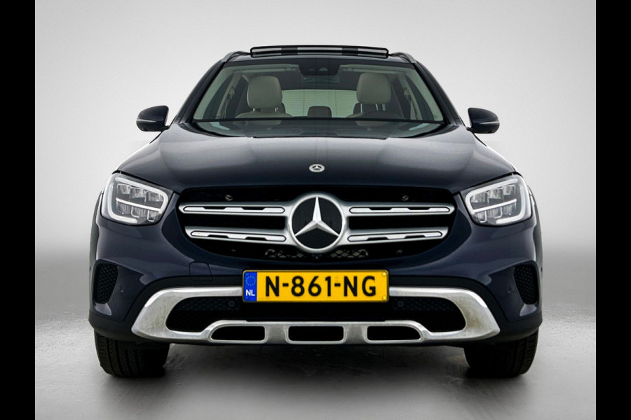 Mercedes-Benz GLC 300e 4MATIC Business Solution Luxury / Trekhaak / 360camera / Navi / Panorama dak / Leder Bicolor / Apk 11-2027