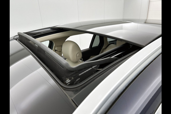 Mercedes-Benz GLC 300e 4MATIC Business Solution Luxury / Trekhaak / 360camera / Navi / Panorama dak / Leder Bicolor / Apk 11-2027