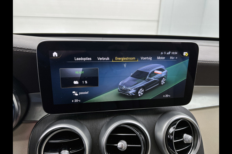 Mercedes-Benz GLC 300e 4MATIC Business Solution Luxury / Trekhaak / 360camera / Navi / Panorama dak / Leder Bicolor / Apk 11-2027