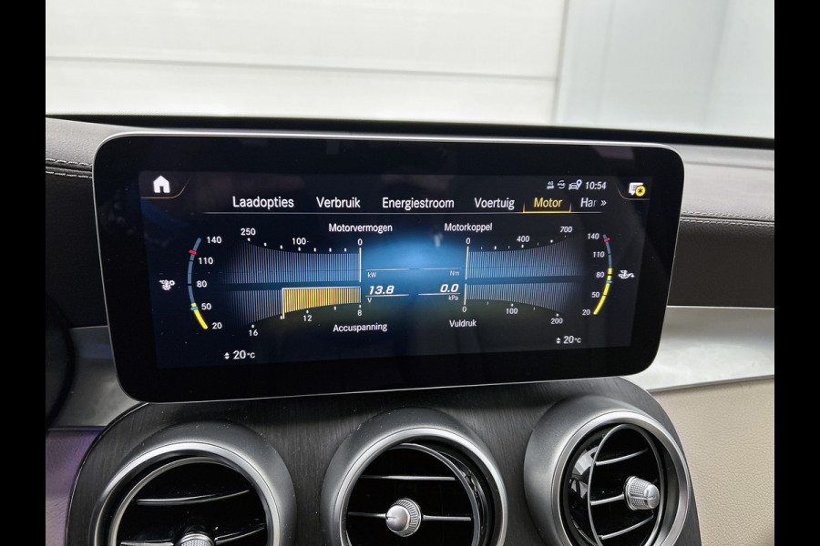 Mercedes-Benz GLC 300e 4MATIC Business Solution Luxury / Trekhaak / 360camera / Navi / Panorama dak / Leder Bicolor / Apk 11-2027