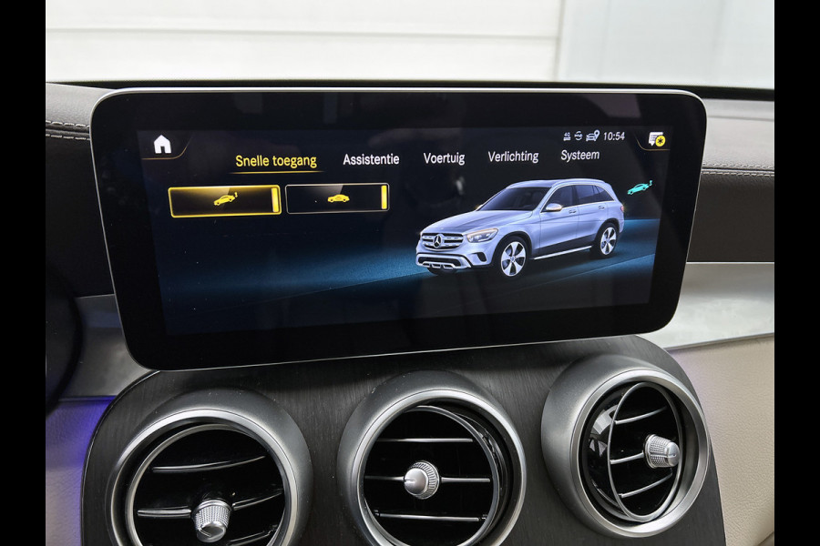 Mercedes-Benz GLC 300e 4MATIC Business Solution Luxury / Trekhaak / 360camera / Navi / Panorama dak / Leder Bicolor / Apk 11-2027