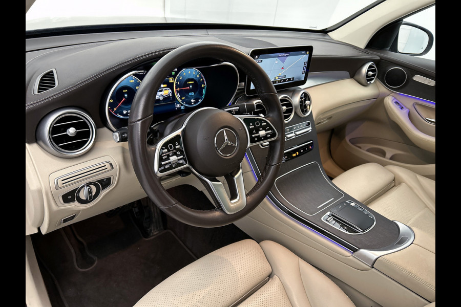 Mercedes-Benz GLC 300e 4MATIC Business Solution Luxury / Trekhaak / 360camera / Navi / Panorama dak / Leder Bicolor / Apk 11-2027