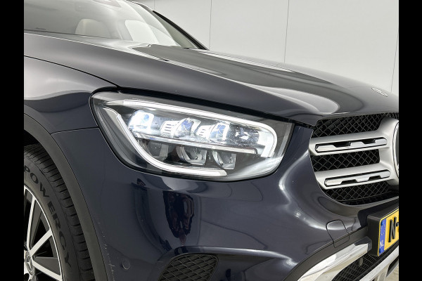 Mercedes-Benz GLC 300e 4MATIC Business Solution Luxury / Trekhaak / 360camera / Navi / Panorama dak / Leder Bicolor / Apk 11-2027