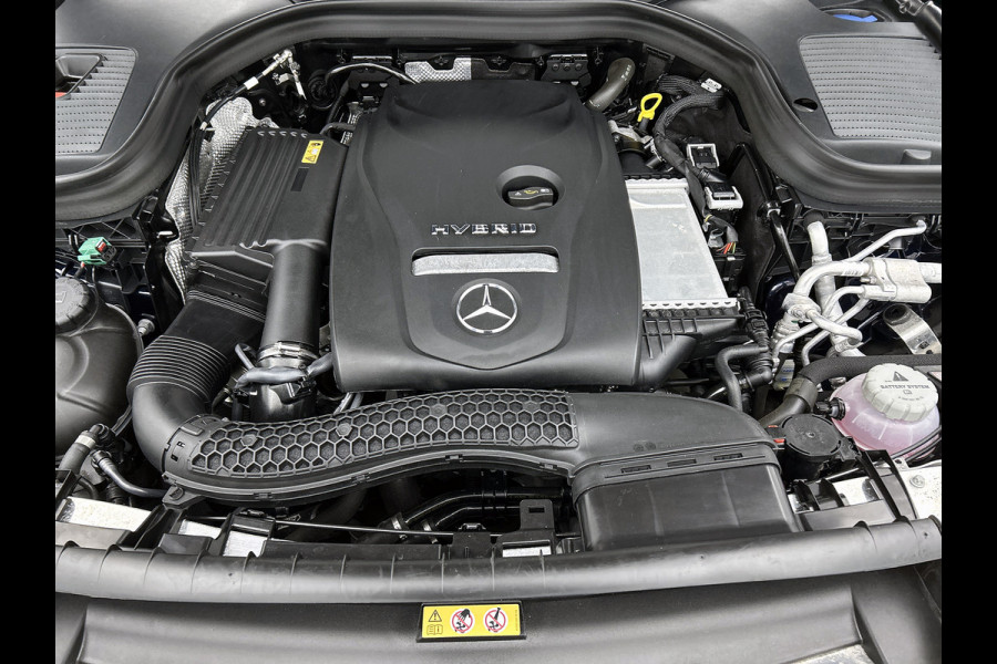 Mercedes-Benz GLC 300e 4MATIC Business Solution Luxury / Trekhaak / 360camera / Navi / Panorama dak / Leder Bicolor / Apk 11-2027