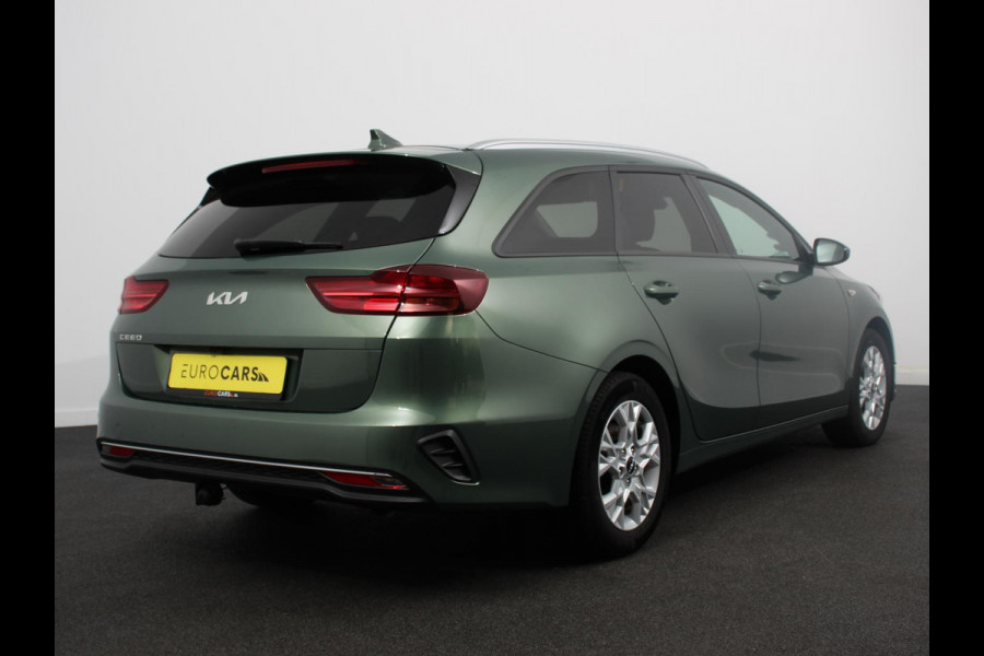 Kia Ceed Sportswagon 1.0 T-GDi 120pk DynamicLine Climate control Cruise control Achteruitrijcamera Verwarmde voorstoelen Stuurverwarming Afneembare trekhaak Navigatie Apple Carplay/ Android Auto Extra Getint Glas