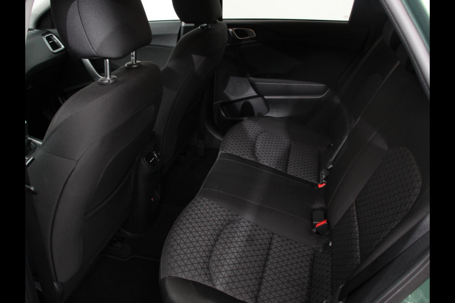 Kia Ceed Sportswagon 1.0 T-GDi 120pk DynamicLine Climate control Cruise control Achteruitrijcamera Verwarmde voorstoelen Stuurverwarming Afneembare trekhaak Navigatie Apple Carplay/ Android Auto Extra Getint Glas