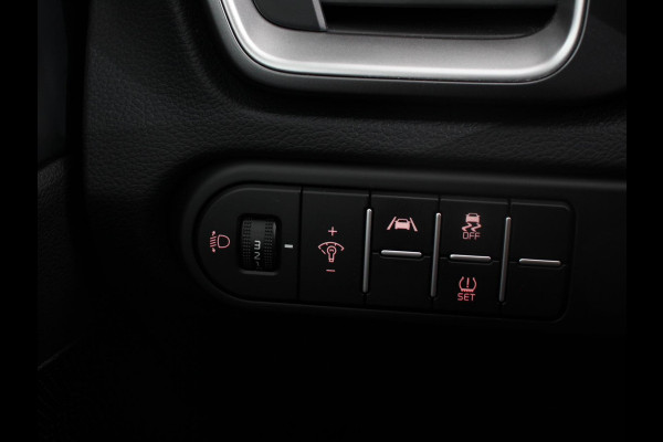 Kia Ceed Sportswagon 1.0 T-GDi 120pk DynamicLine Climate control Cruise control Achteruitrijcamera Verwarmde voorstoelen Stuurverwarming Afneembare trekhaak Navigatie Apple Carplay/ Android Auto Extra Getint Glas