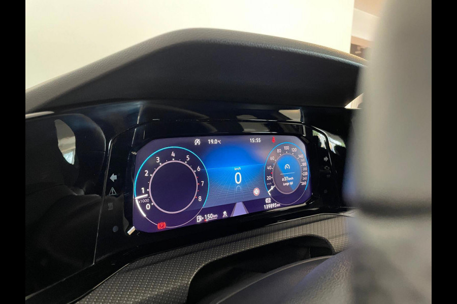 Volkswagen Golf 1.5 TSI R-Line AIRCO NAVI CRUISE STOELVERW VELGEN MULTI STUUR APPLE CARPLAY HARMAN KARDON ZEER NETTE AUTO