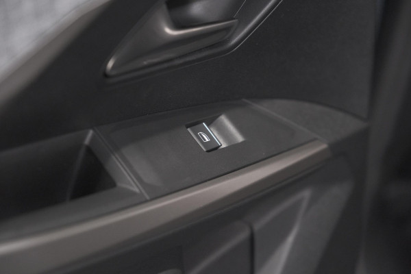 Peugeot 3008 Hybrid 145 e-DCS6 GT | Trekhaak | Adaptieve Cruise Control | Elektronische Kofferklep | Camera