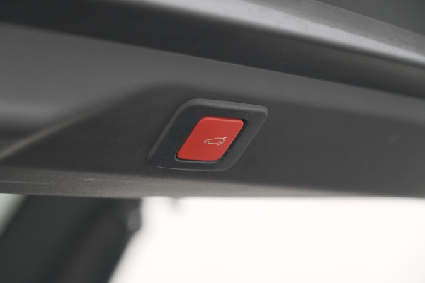 Peugeot 3008 Hybrid 145 e-DCS6 GT | Trekhaak | Adaptieve Cruise Control | Elektronische Kofferklep | Camera