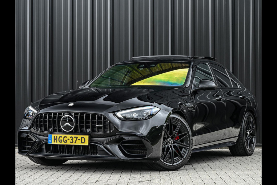 Mercedes-Benz C-Klasse AMG 63 S E Performance | Achterasbesturing | Panoramadak | 360 Camera | Burmester | Memory seats | Carbon inleg | Ambiance interieur |