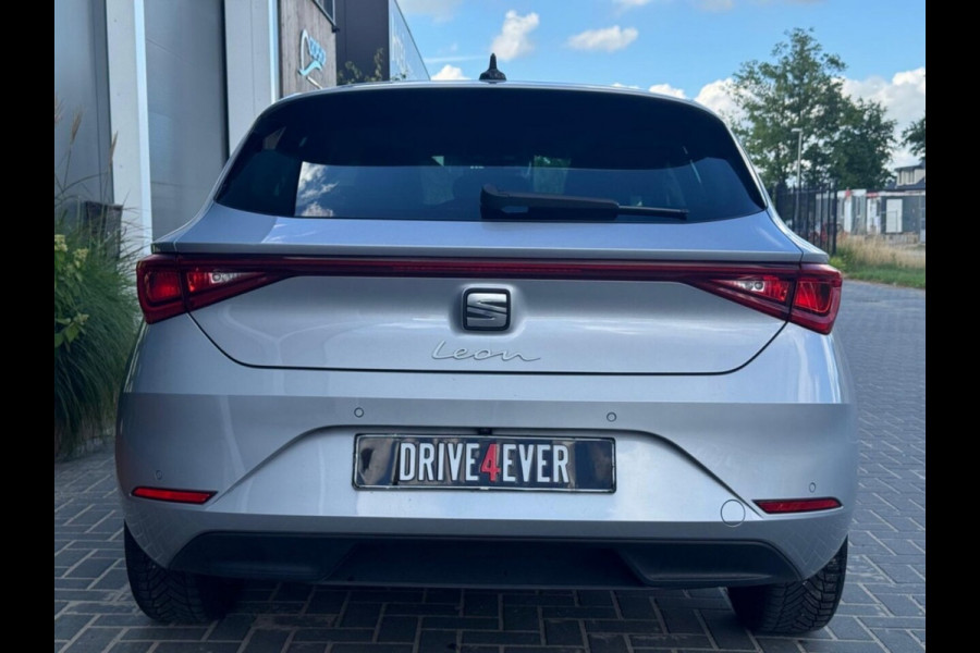 Seat Leon Hatchback 1.0 eTSI Style | Automaat | Camera | Zeer zuinig