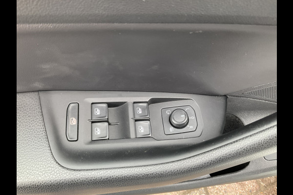 Volkswagen Arteon 2.0 TSI 4Motion R Virtual Trekhaak Pano Elek.Trekhaak Leer DynAudio Standkachel BOMVOL!