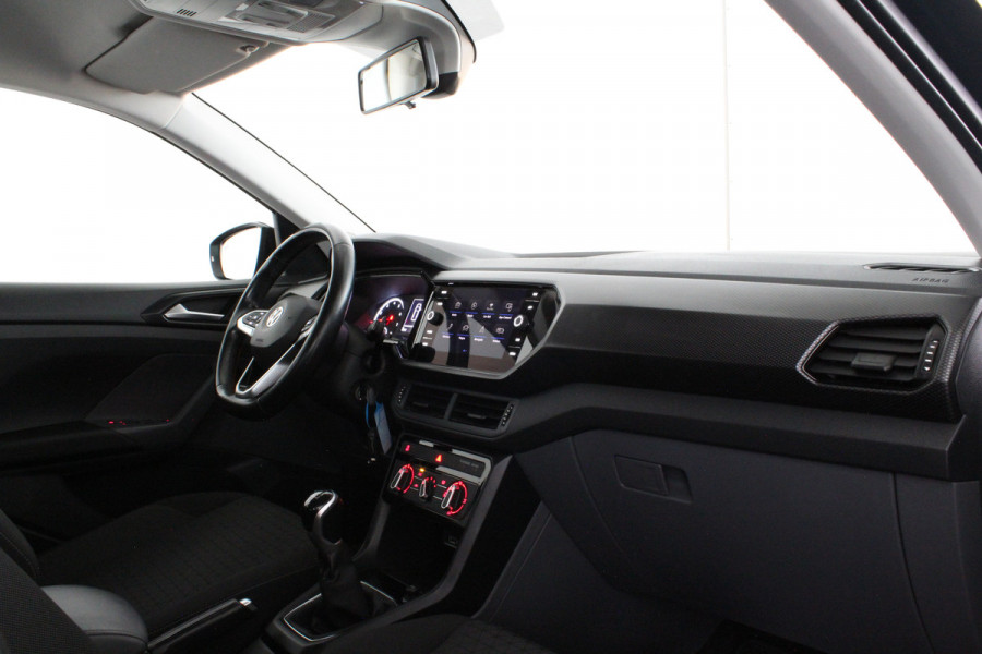 Volkswagen T-Cross 1.0 TSI Life > Navigatie/Adaptive Cruise Control ACC/All season banden