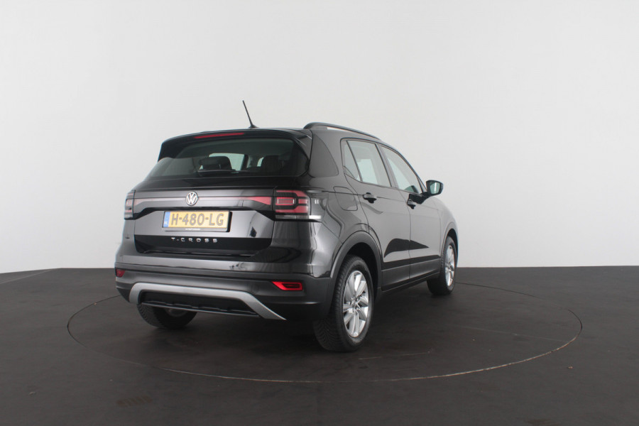 Volkswagen T-Cross 1.0 TSI Life > Navigatie/Adaptive Cruise Control ACC/All season banden