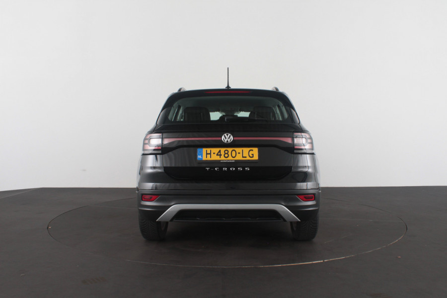 Volkswagen T-Cross 1.0 TSI Life > Navigatie/Adaptive Cruise Control ACC/All season banden