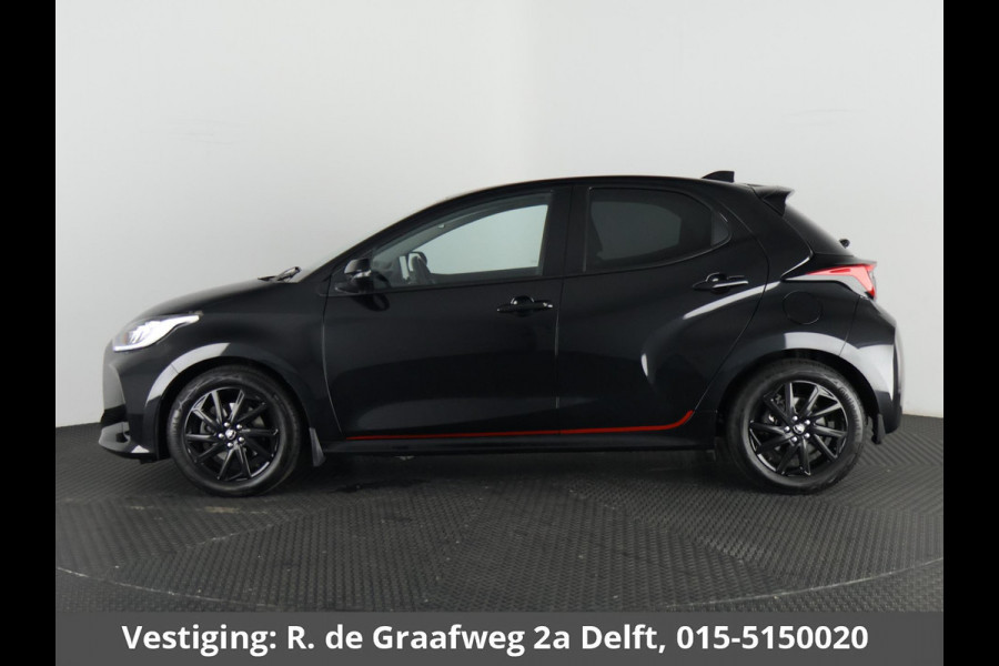 Toyota Yaris 1.5 Hybrid Black Edition | Apple Carplay & AndroidAUTO | Stoelverwarming | Camera | Privacy Glass |