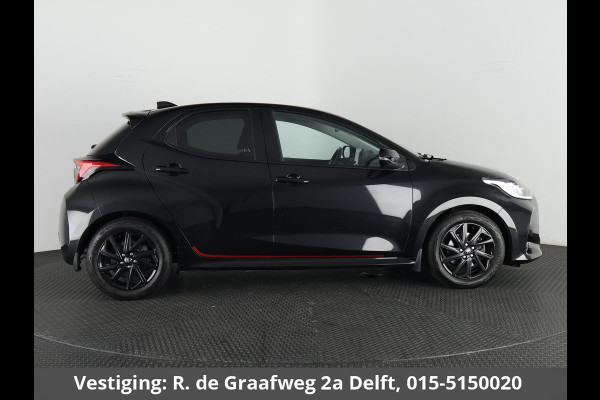 Toyota Yaris 1.5 Hybrid Black Edition | Apple Carplay & AndroidAUTO | Stoelverwarming | Camera | Privacy Glass |