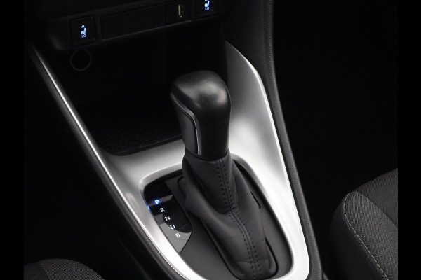 Toyota Yaris 1.5 Hybrid Black Edition | Apple Carplay & AndroidAUTO | Stoelverwarming | Camera | Privacy Glass |