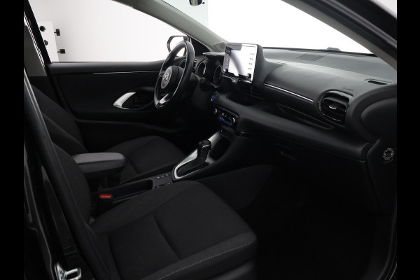 Toyota Yaris 1.5 Hybrid Black Edition | Apple Carplay & AndroidAUTO | Stoelverwarming | Camera | Privacy Glass |