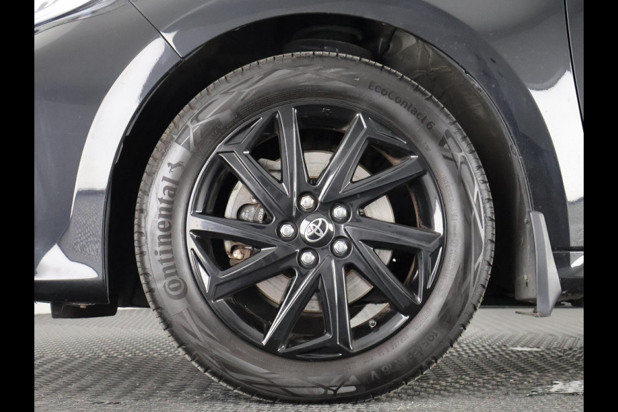 Toyota Yaris 1.5 Hybrid Black Edition | Apple Carplay & AndroidAUTO | Stoelverwarming | Camera | Privacy Glass |