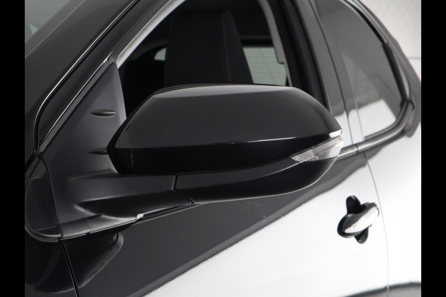 Toyota Yaris 1.5 Hybrid Black Edition | Apple Carplay & AndroidAUTO | Stoelverwarming | Camera | Privacy Glass |