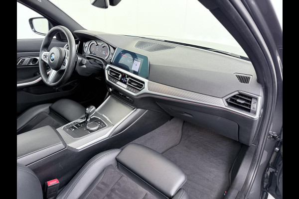 BMW 3 Serie Touring 320i Executive M Sport PANORAMADAK | ADAPTIVE CRUISE | BMW DEALER ONDERHOUDEN | GROOT ONDERHOUD GEHAD | RIJKLAAR | ELEKTRISCHE ACHTERKLEP | CAMERA | STOELVERWARMING | 12 MND BOVAG GARANTIE | APPLE CARPLAY