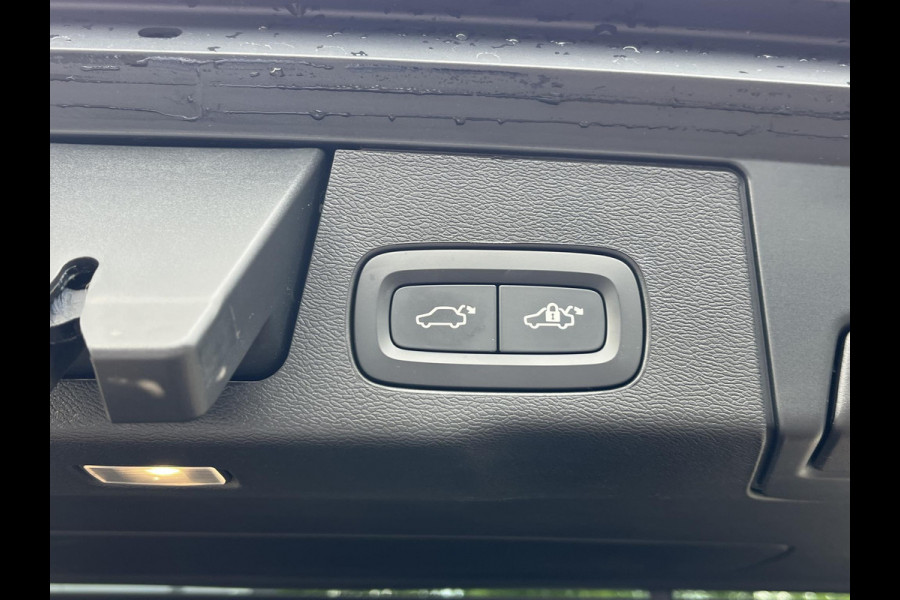 Volvo XC60 AWD Recharge PANORAMA DAK | APPLE CAR. | 360° CAM | DEALER ONDERHOUDEN | MEM. SEAT | 21 INCH VELGEN