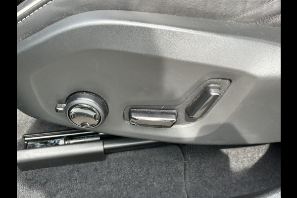 Volvo XC60 AWD Recharge PANORAMA DAK | APPLE CAR. | 360° CAM | DEALER ONDERHOUDEN | MEM. SEAT | 21 INCH VELGEN