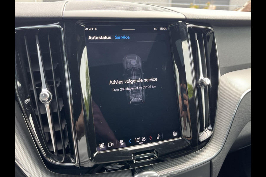 Volvo XC60 AWD Recharge PANORAMA DAK | APPLE CAR. | 360° CAM | DEALER ONDERHOUDEN | MEM. SEAT | 21 INCH VELGEN