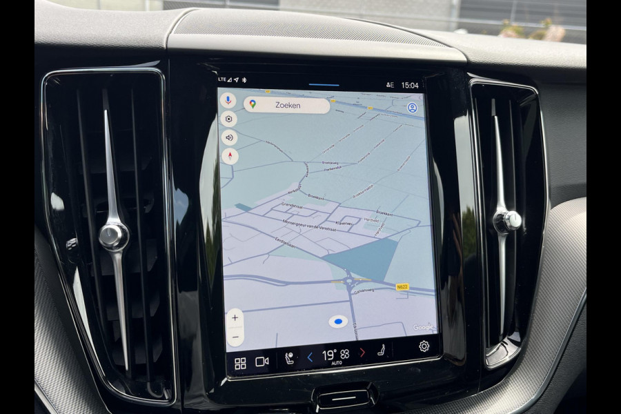 Volvo XC60 AWD Recharge PANORAMA DAK | APPLE CAR. | 360° CAM | DEALER ONDERHOUDEN | MEM. SEAT | 21 INCH VELGEN